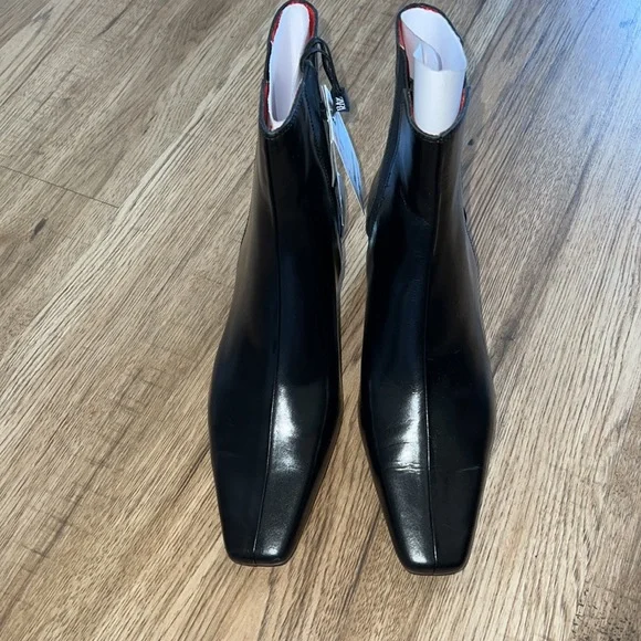 NEW! Zara Metal Trim Heeled Leather Ankle Booties - Picture 10 of 10